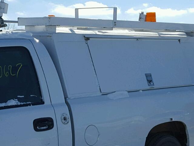 1GCEC14X07Z149363 - 2007 CHEVROLET SILVERADO WHITE photo 9