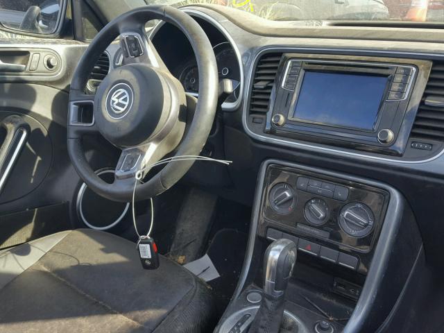 3VW517AT9HM802895 - 2017 VOLKSWAGEN BEETLE S/S 灰色 照片 9