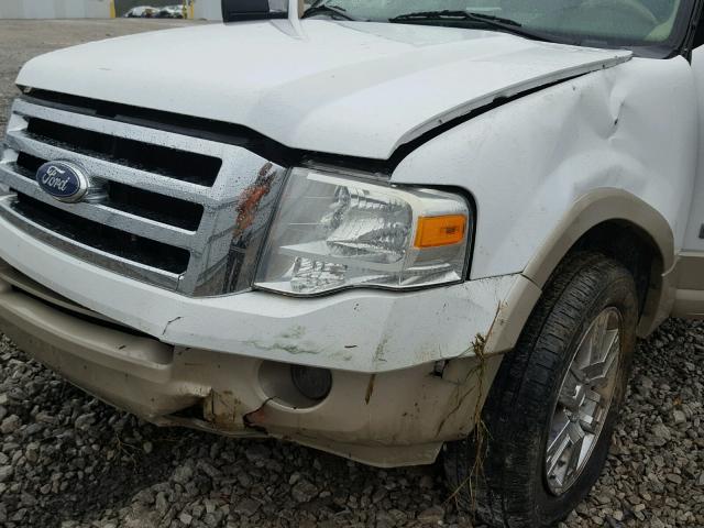 1FMFK18517LA86692 - 2007 FORD EXPEDITION WHITE photo 9