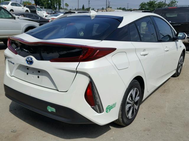 JTDKARFP2H3058216 - 2017 TOYOTA PRIUS PRIM 白色 照片 4