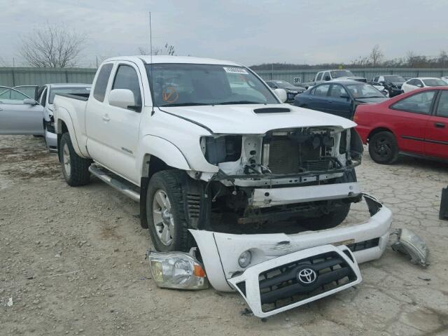 5TEUU42N27Z415434 - 2007 TOYOTA TACOMA ACC WHITE photo 1