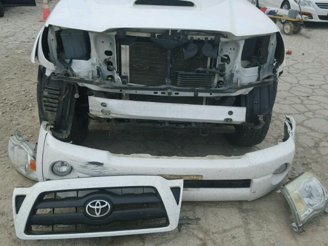 5TEUU42N27Z415434 - 2007 TOYOTA TACOMA ACC WHITE photo 10