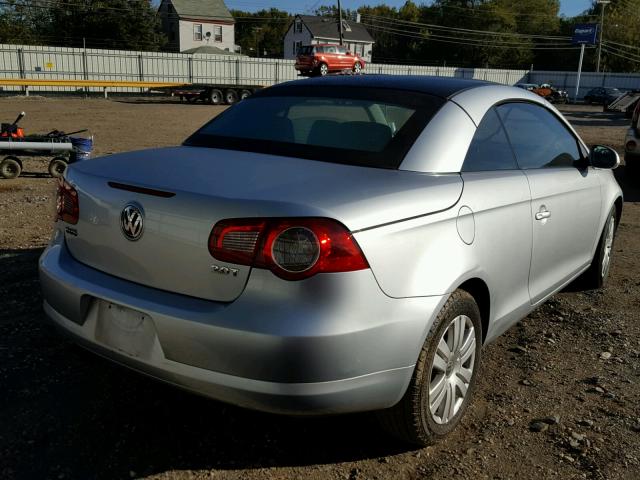 WVWBA71F48V005993 - 2008 VOLKSWAGEN EOS TURBO SILVER photo 4