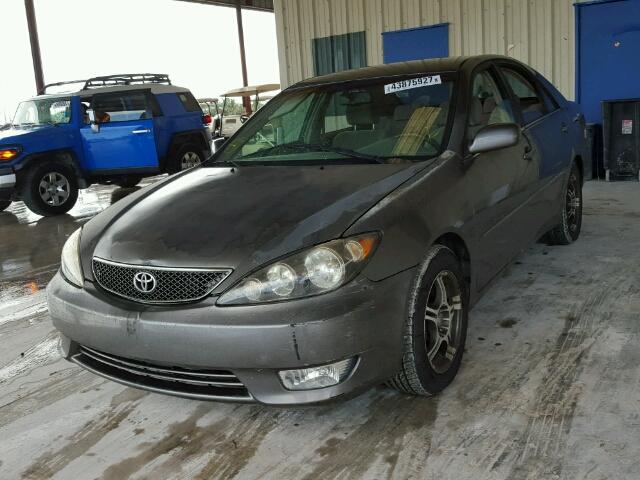 4T1BE32K66U691624 - 2006 TOYOTA CAMRY LE GRAY photo 2