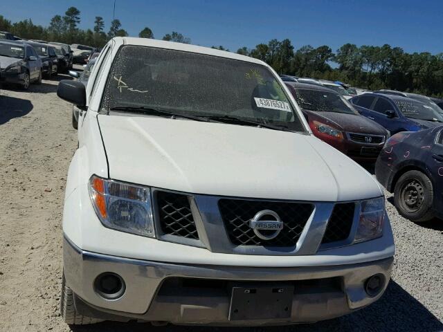 1N6AD07U88C422848 - 2008 NISSAN FRONTIER WHITE photo 9