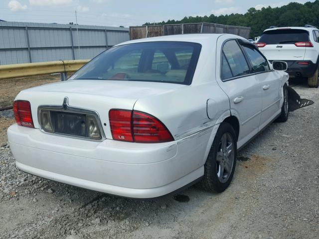 1LNHM86S12Y618569 - 2002 LINCOLN LS 白色 照片 4