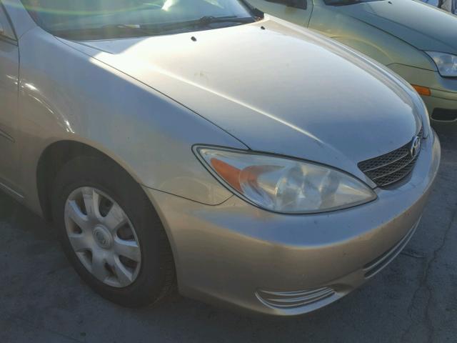 4T1BE32K84U307470 - 2004 TOYOTA CAMRY LE GOLD photo 9