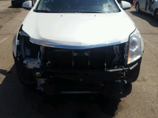 3GYFNEEY2AS529560 - 2010 CADILLAC SRX PERFOR 白色 照片 9