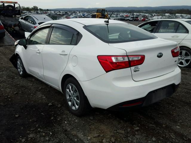 KNADM4A31F6466612 - 2015 KIA RIO LX WHITE photo 3