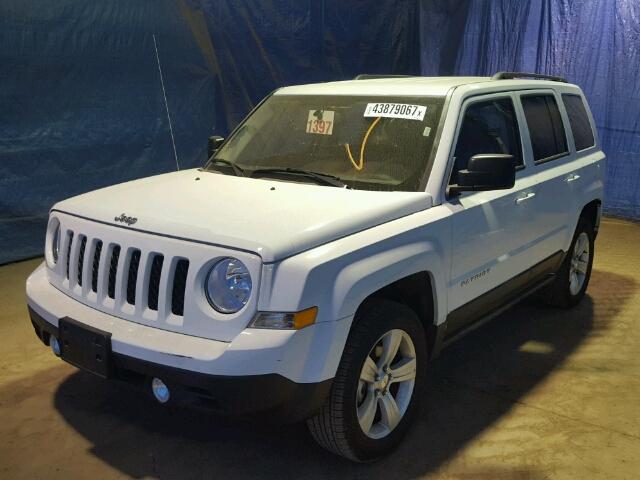 1C4NJRFB0HD143891 - 2017 JEEP PATRIOT WHITE photo 2