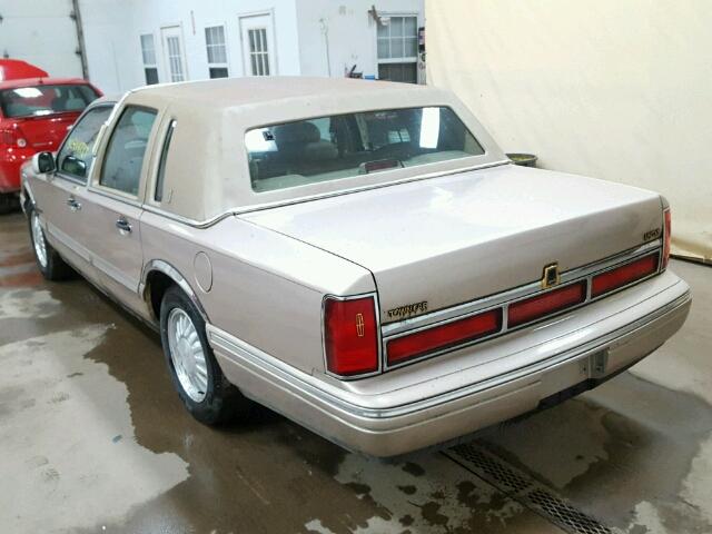 1LNLM82W2VY735231 - 1997 LINCOLN TOWN CAR S TAN photo 3