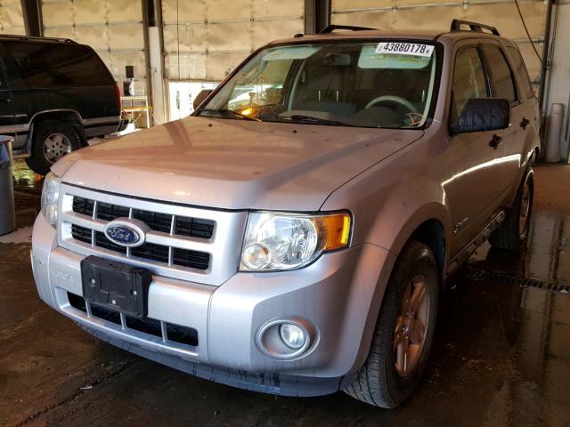 1FMCU49369KC65380 - 2009 FORD ESCAPE HYB SILVER photo 2