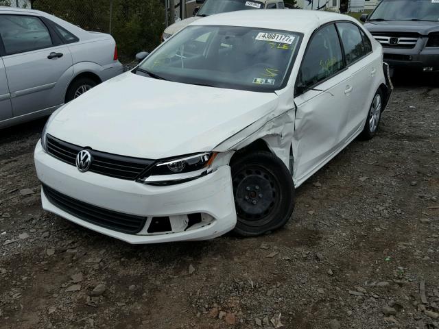 3VW2K7AJ5EM235790 - 2014 VOLKSWAGEN JETTA BASE 白色 照片 2