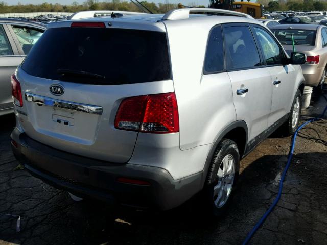 5XYKT4A17BG162123 - 2011 KIA SORENTO BA SILVER photo 4