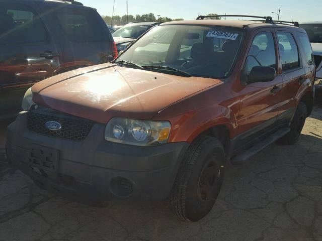 1FMYU02Z26KA04627 - 2006 FORD ESCAPE ORANGE photo 2