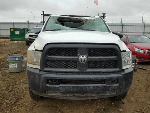 3C63RRGLXJG211833 - 2018 RAM 3500 ST WHITE photo 9