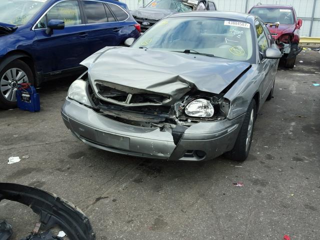 1MEFM50U74G600489 - 2004 MERCURY SABLE SILVER photo 10