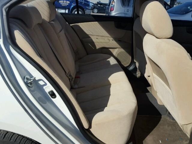 KNAGE228295312431 - 2009 KIA OPTIMA WHITE photo 6