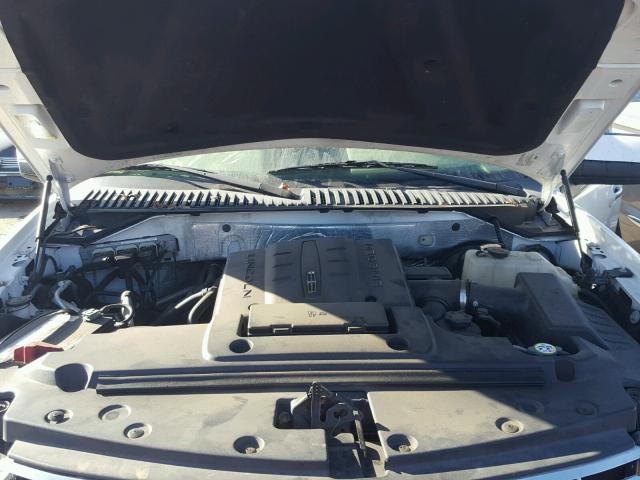 5LMJJ2H57AEJ05919 - 2010 LINCOLN NAVIGATOR 白色 照片 7