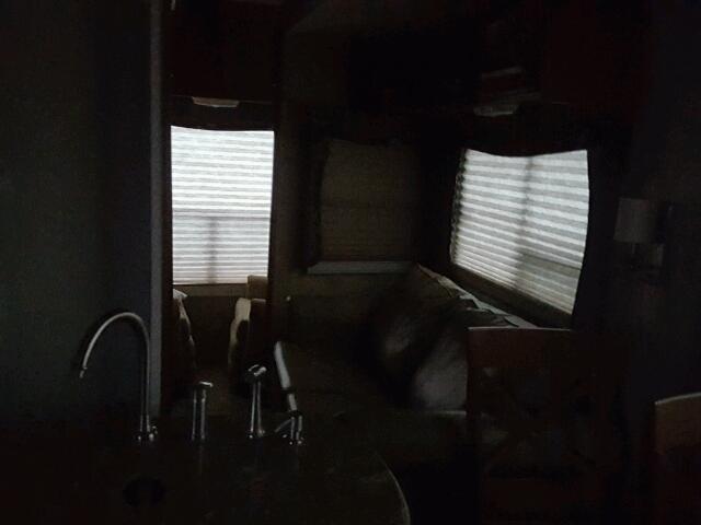 4YDF34523CE760608 - 2012 KEYSTONE TRAILER WHITE photo 6