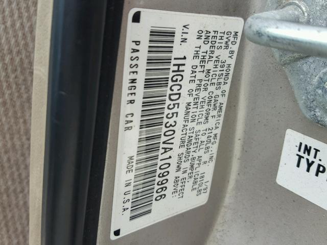 1HGCD5530VA109966 - 1997 HONDA ACCORD LX GRAY photo 10