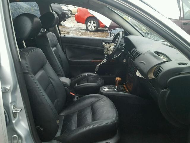WVWRH63B12P185251 - 2002 VOLKSWAGEN PASSAT GLX SILVER photo 5