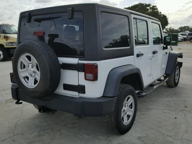 1C4BJWDG6CL211285 - 2012 JEEP WRANGLER U WHITE photo 4