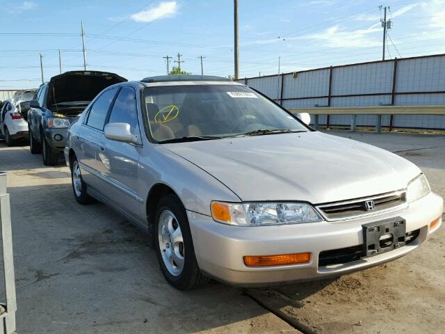 1HGCD560XVA249026 - 1997 HONDA ACCORD GRAY photo 1