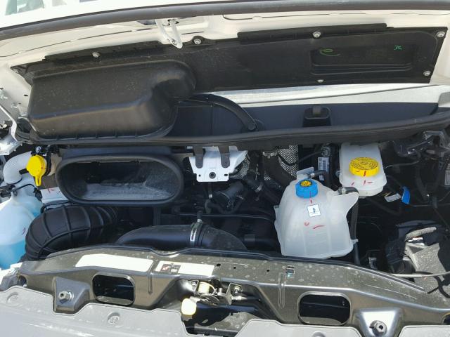 3C6TRVCG7JE138773 - 2018 RAM PROMASTER 白色 照片 7