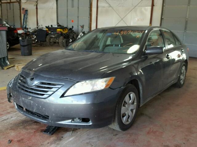 4T4BE46K89R085476 - 2009 TOYOTA CAMRY BASE GRAY photo 2