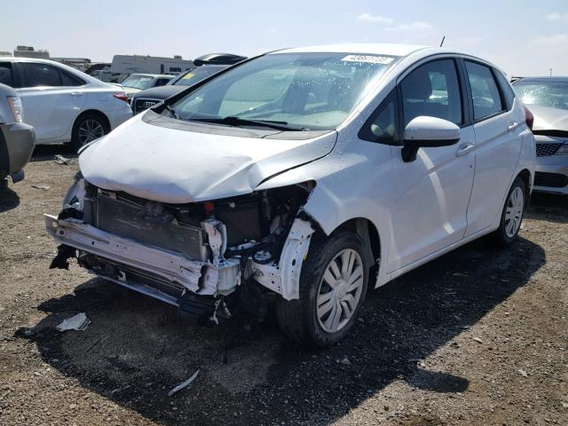 3HGGK5H59FM784174 - 2015 HONDA FIT LX WHITE photo 2