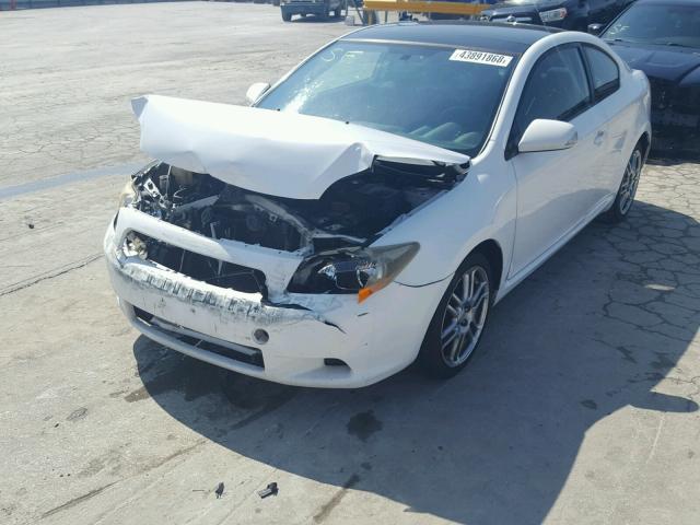 JTKDE177260142413 - 2006 TOYOTA SCION TC 白色 照片 2