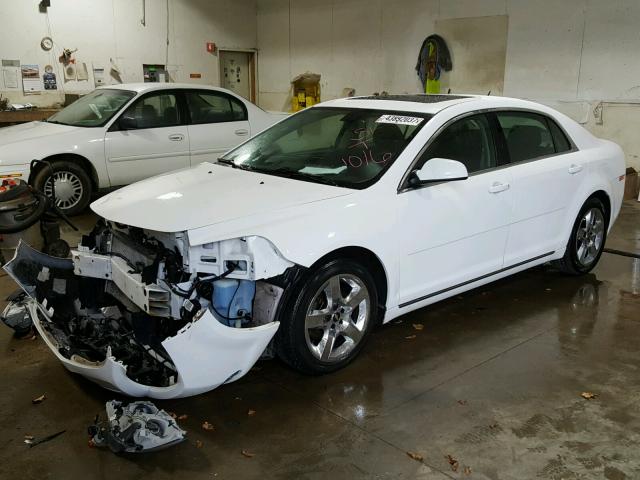 1G1ZC5EBXAF261147 - 2010 CHEVROLET MALIBU 1LT WHITE photo 2