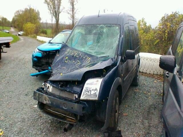 NM0LS6BN3DT151127 - 2013 FORD TRANSIT CO BLUE photo 2