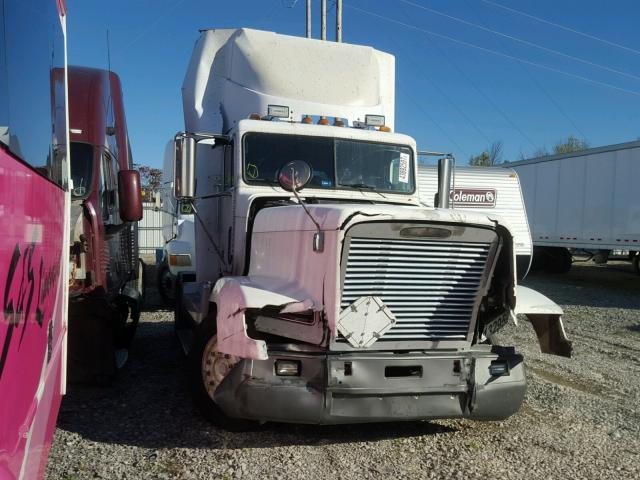 1FUWDMDA9YPF77715 - 2000 FREIGHTLINER CONVENTION WHITE photo 1