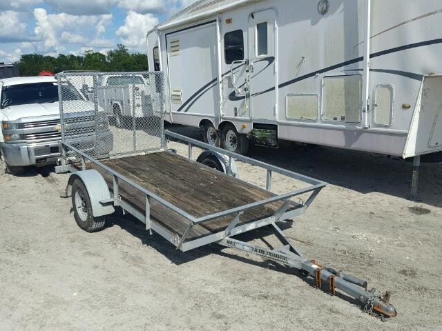 40ZUP10155P126655 - 2005 PERF TRAILER SILVER photo 1
