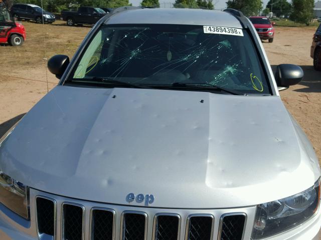 1C4NJDBB5ED588194 - 2014 JEEP COMPASS SP SILVER photo 9