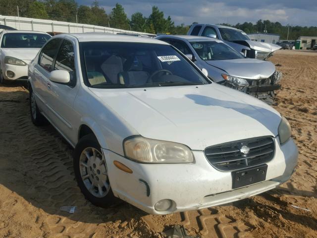 JN1CA31D2YT764541 - 2000 NISSAN MAXIMA WHITE photo 1