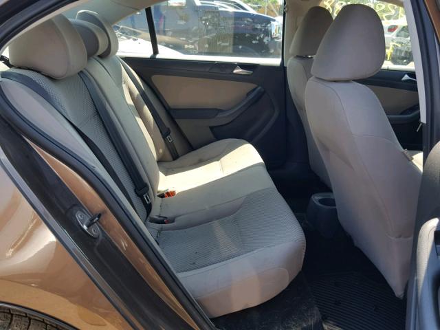 3VW2K7AJ1BM068792 - 2011 VOLKSWAGEN JETTA BASE 棕色 照片 6