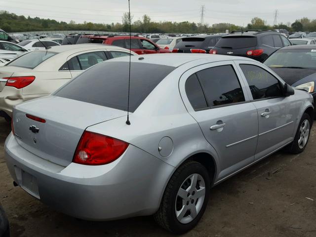 1G1AK58F687249225 - 2008 CHEVROLET COBALT LS SILVER photo 4