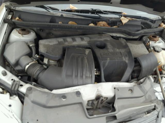 1G1AK58F687249225 - 2008 CHEVROLET COBALT LS SILVER photo 7