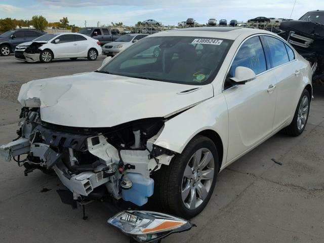 2G4GS5GX8F9132894 - 2015 BUICK REGAL WHITE photo 2