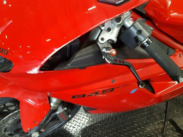 ZDM1XBMV1CB018621 - 2012 DUCATI SUPERBIKE RED photo 10