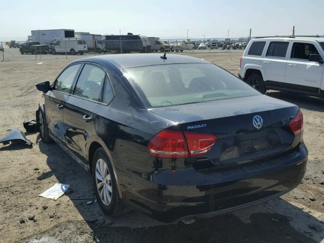 1VWAP7A30CC082006 - 2012 VOLKSWAGEN PASSAT S أسود صورة 3