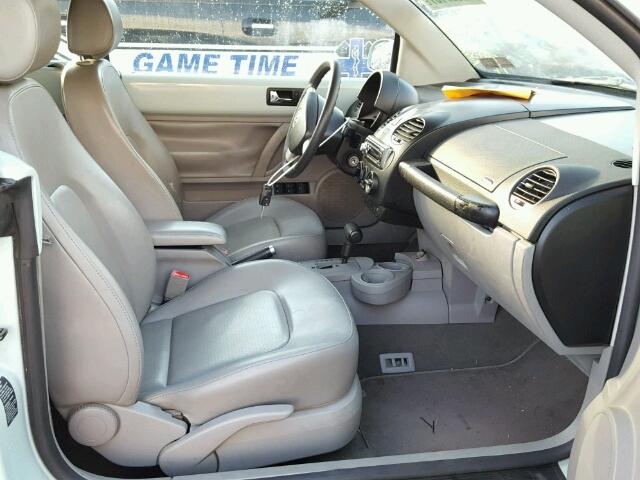 3VWCD31Y05M311503 - 2005 VOLKSWAGEN NEW BEETLE 青绿色 照片 5