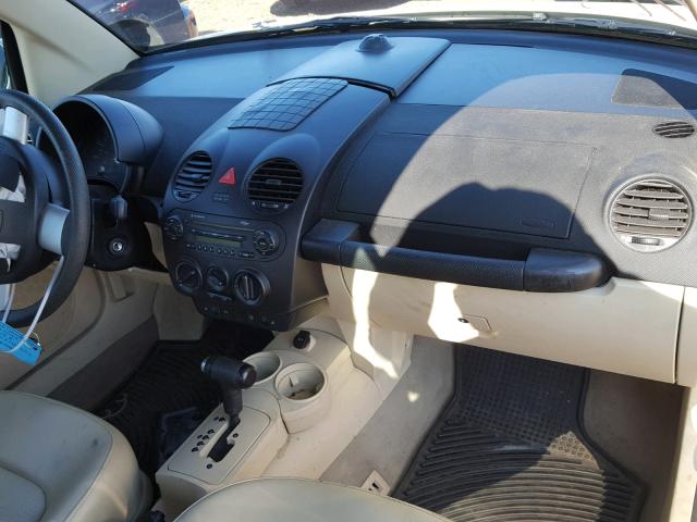 3VWCM31Y15M314426 - 2005 VOLKSWAGEN NEW BEETLE 奶油色 照片 9