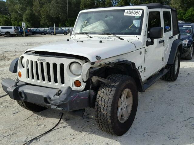 1J4GA39118L608428 - 2008 JEEP WRANGLER U WHITE photo 2