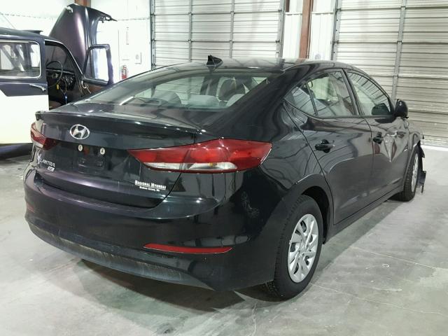 5NPD74LF9HH097458 - 2017 HYUNDAI ELANTRA SE BLACK photo 4