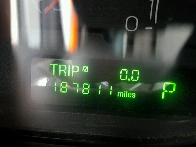 1LNHM87AX3Y675814 - 2003 LINCOLN LS 银色 照片 8