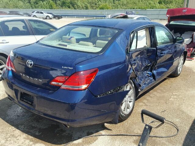 4T1BK36B26U132638 - 2006 TOYOTA AVALON XL BLUE photo 4